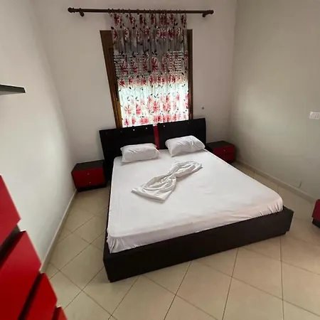 Daire Proper Gjirokastër